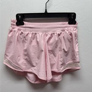 Lululemon Hotty Hot Low Rise Shorts in Dusty Pink - size 6